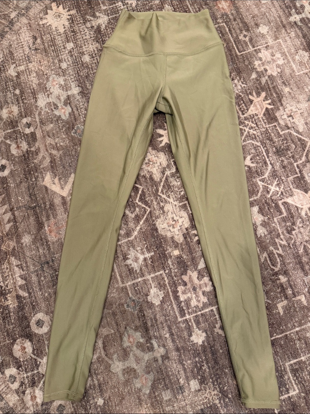 ALO Yoga High-Rise yoga pants in Sage Green